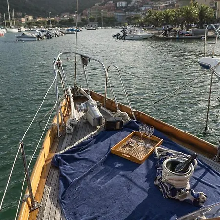 Vela D'epoca Parvati By Portido Botel Porto Venere