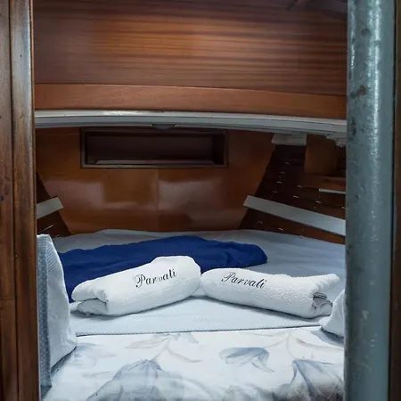Vela D'epoca Parvati By Portido Bateau-hôtel