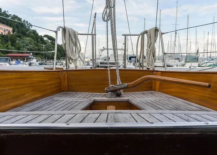 Vela D'epoca Parvati By Portido Porto Venere